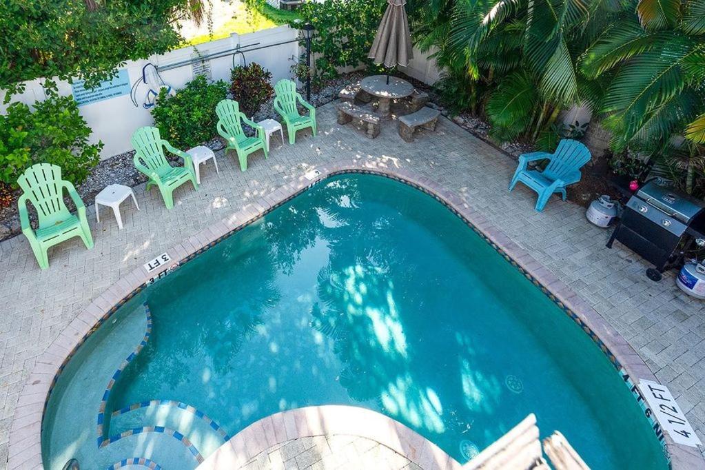 Beach Getaway Pool Condo Between The Island Marina And Beach Bradenton Beach Zewnętrze zdjęcie