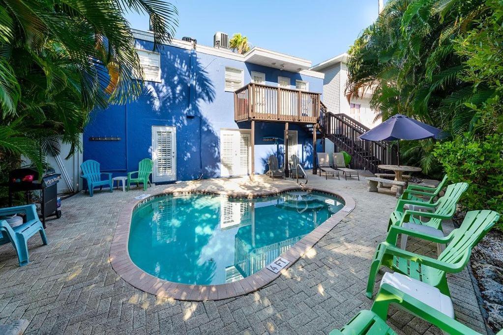 Beach Getaway Pool Condo Between The Island Marina And Beach Bradenton Beach Zewnętrze zdjęcie