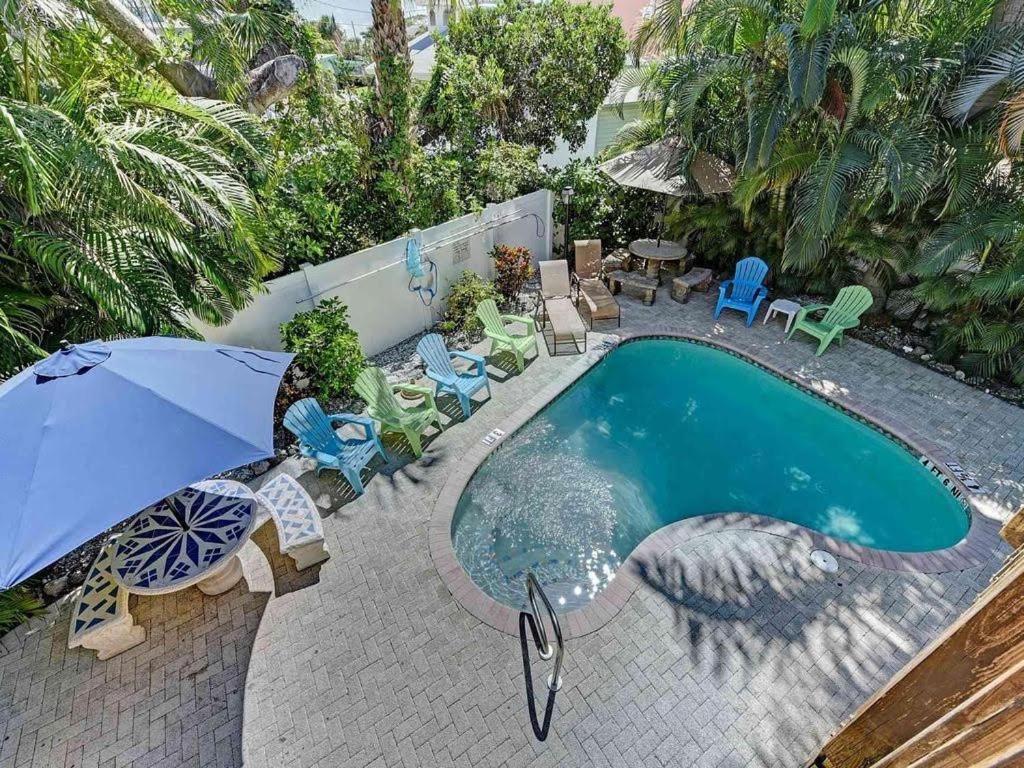 Beach Getaway Pool Condo Between The Island Marina And Beach Bradenton Beach Zewnętrze zdjęcie