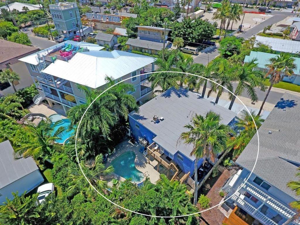 Beach Getaway Pool Condo Between The Island Marina And Beach Bradenton Beach Zewnętrze zdjęcie